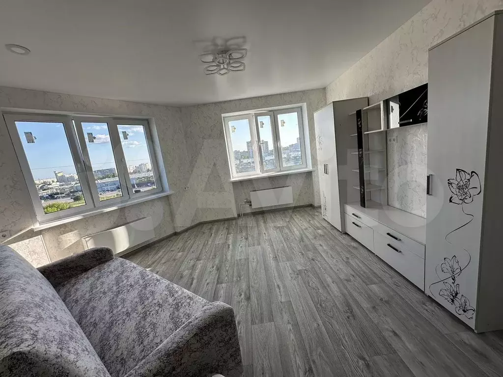 2-к. квартира, 60 м, 8/17 эт. - Фото 0