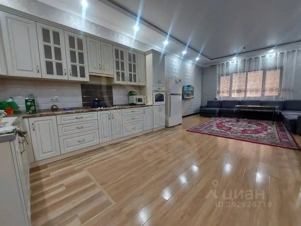 Дом в Ставропольский край, Пятигорск ул. Нежнова, 53 (200 м) - Фото 1