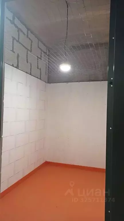 Гараж в Московская область, Ленинский городской округ, Боброво пгт ш. ... - Фото 1