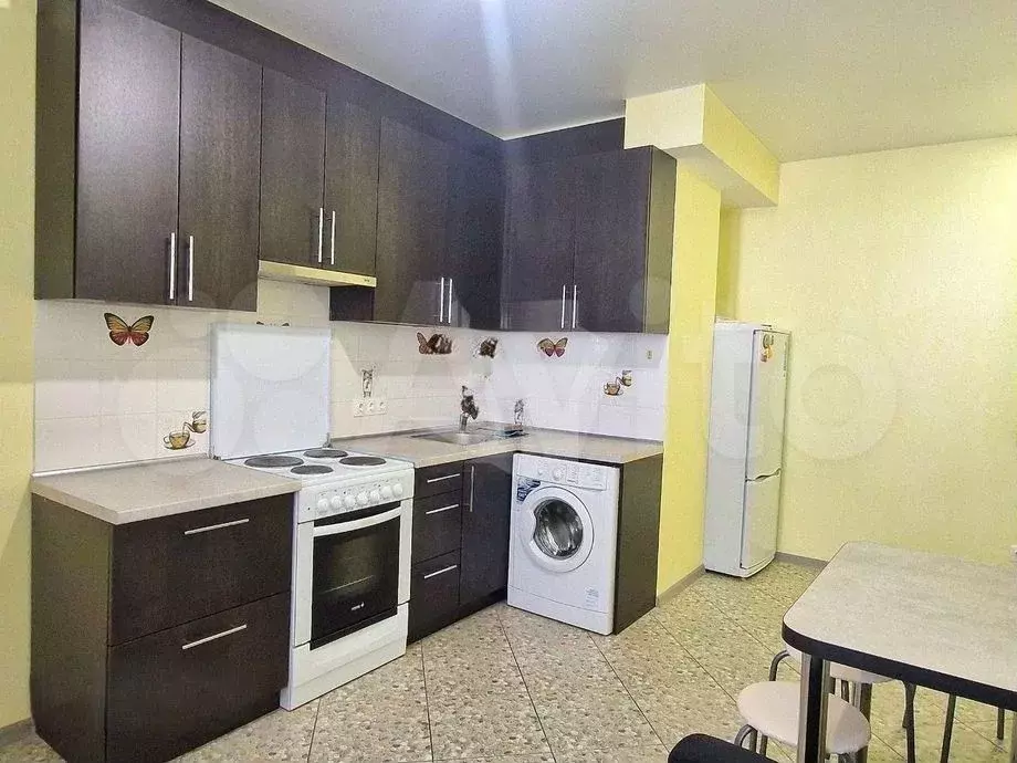 1-к. квартира, 40 м, 10/16 эт. - Фото 0
