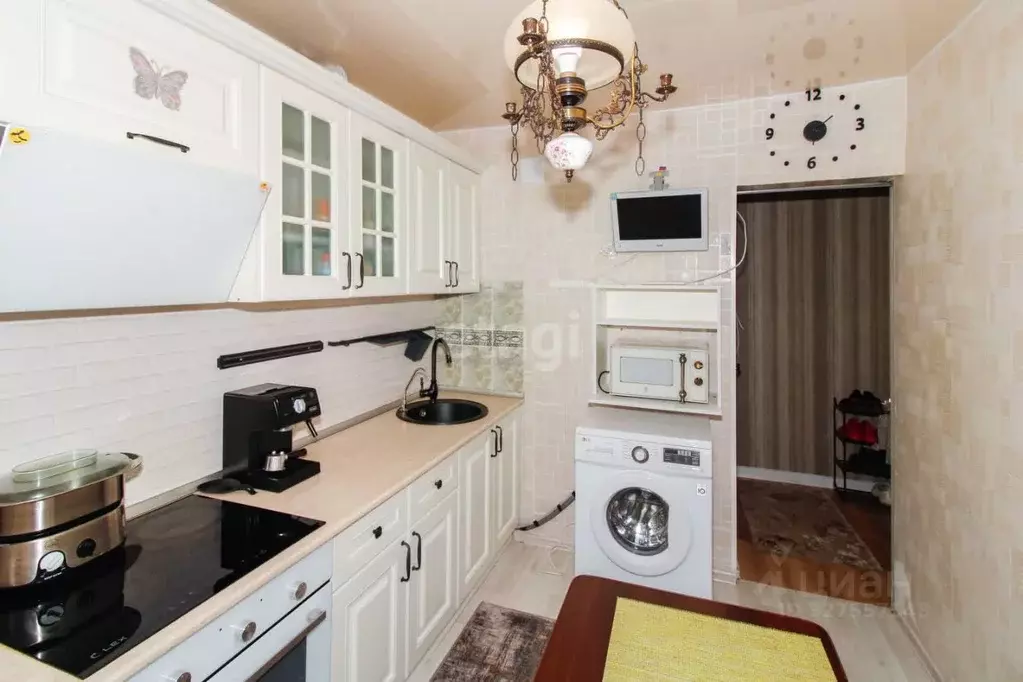 3-к кв. Тюменская область, Тюмень ул. Льва Толстого, 33 (60.5 м) - Фото 1