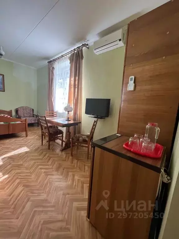 Комната Крым, Сакский район, Молочненское с/пос, с. Витино ул. ... - Фото 1