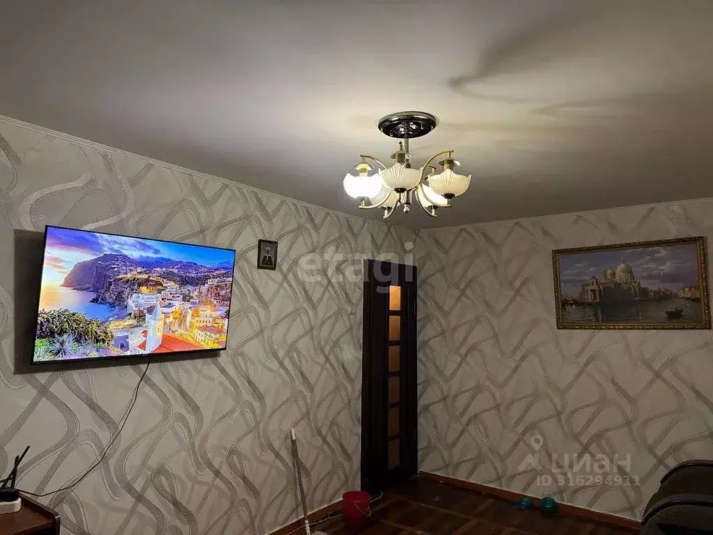 2-к кв. Белгородская область, Старый Оскол Жукова мкр, 53А (52.0 м) - Фото 0