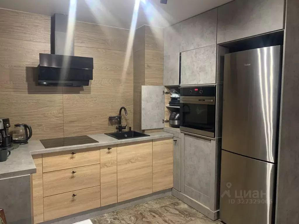 2-к кв. Красноярский край, Красноярск ул. Любы Шевцовой, 84 (54.7 м) - Фото 1