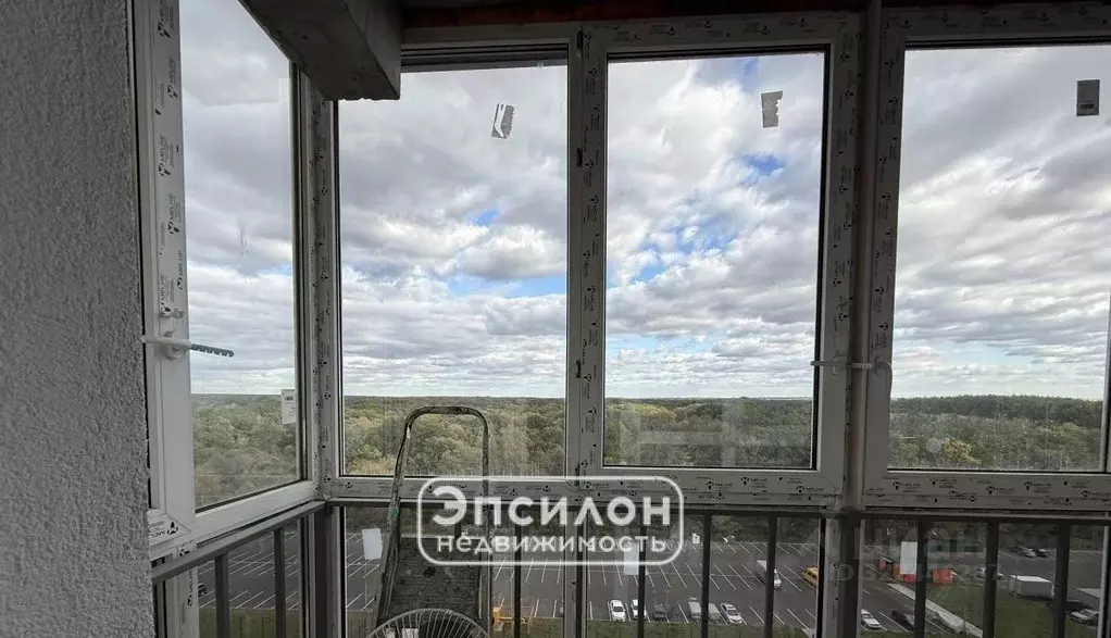 Студия Курская область, Курск ул. Энгельса, 158к1 (28.3 м) - Фото 1