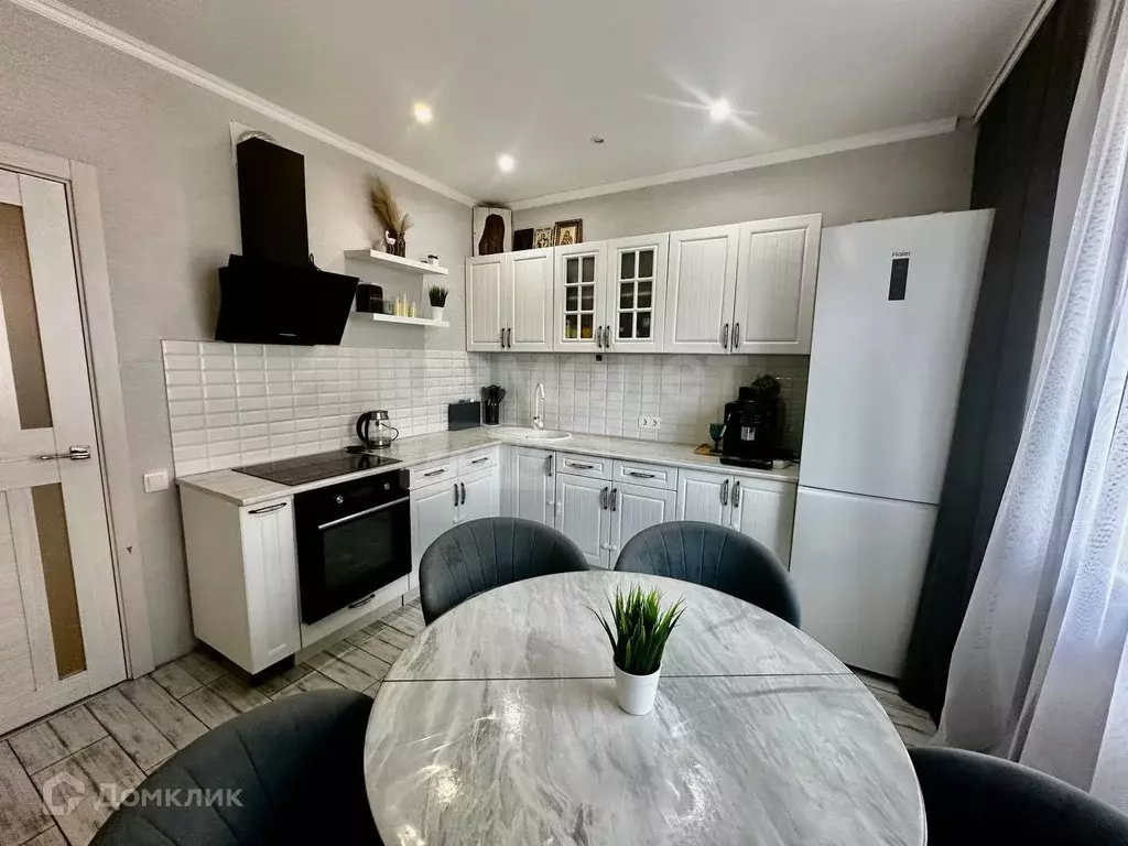 Продаётся 2-к квартира, 61.2 м - Фото 0