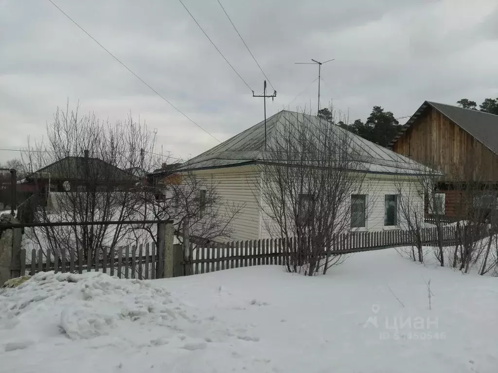 Дом в Новосибирская область, Новосибирск ул. Нахимова (52 м) - Фото 0