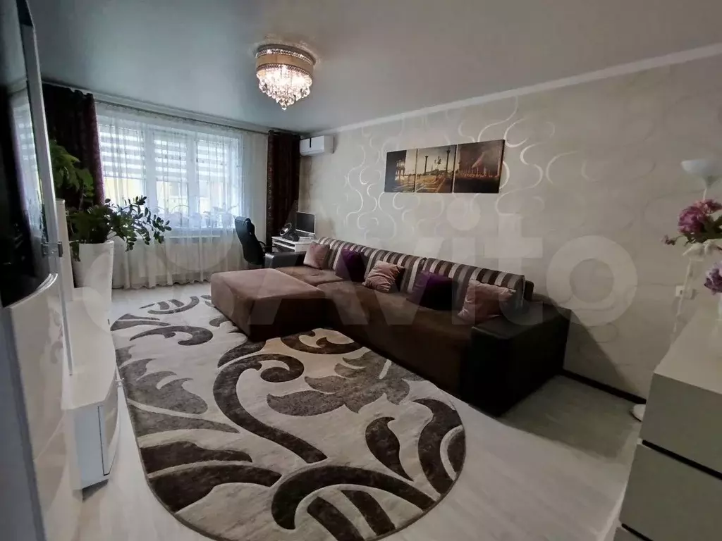 3-к. квартира, 83 м, 1/3 эт. - Фото 1