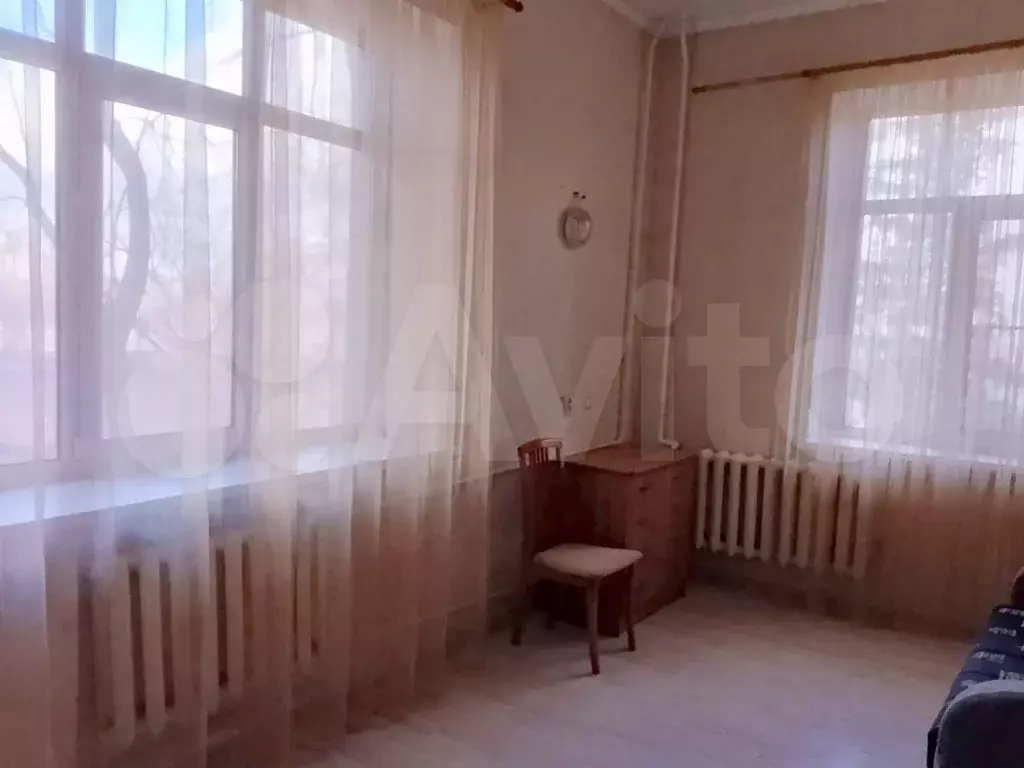 Комната 18 м в 6-к., 2/3 эт. - Фото 1