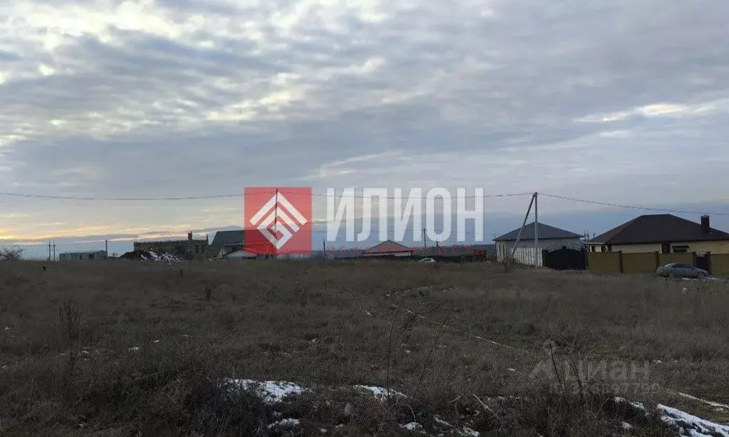 Участок в Крым, Симферопольский район, с. Трудовое ул. Сеутовой, 7 ... - Фото 2