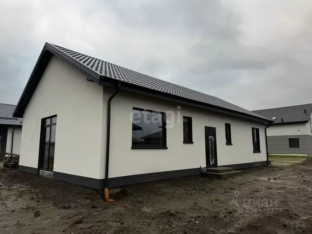 Дом в Калининградская область, Гурьевский муниципальный округ, пос. ... - Фото 0
