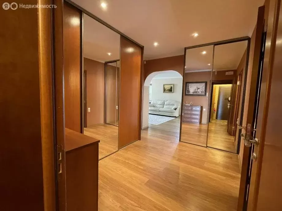 3-комнатная квартира: Самара, Революционная улица, 146А (90 м) - Фото 1