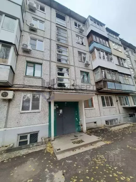 1-к кв. Волгоградская область, Волгоград Жилгородок мкр, ул. Савкина, ... - Фото 0