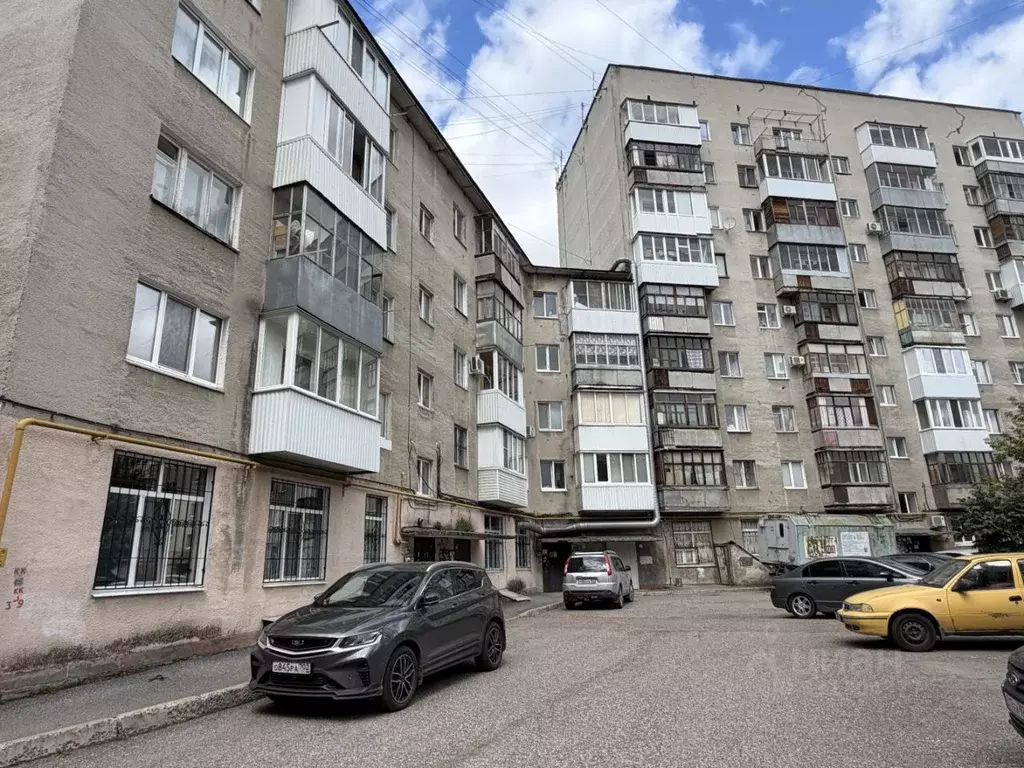 3-к кв. Башкортостан, Уфа Нежинская ул., 2 (63.3 м) - Фото 2