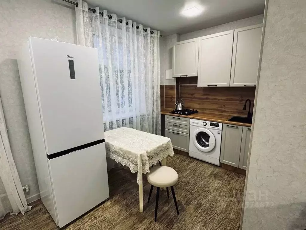 2-к кв. Дагестан, Каспийск ул. Ленина, 13 (40.0 м) - Фото 1