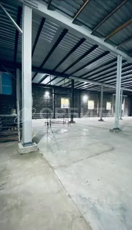 Склад в Тюменская область, Тюмень Энтузиастов мкр, ул. Кедровая, 127А ... - Фото 1