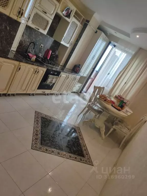 3-к кв. Курская область, Курск ул. Льва Толстого, 14В (83.0 м) - Фото 0