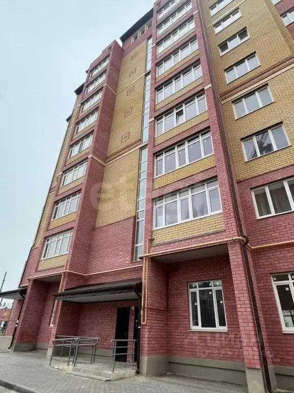 2-к кв. Калмыкия, Элиста ул. Имени Н.С. Хрущева, 15 (64.1 м) - Фото 1