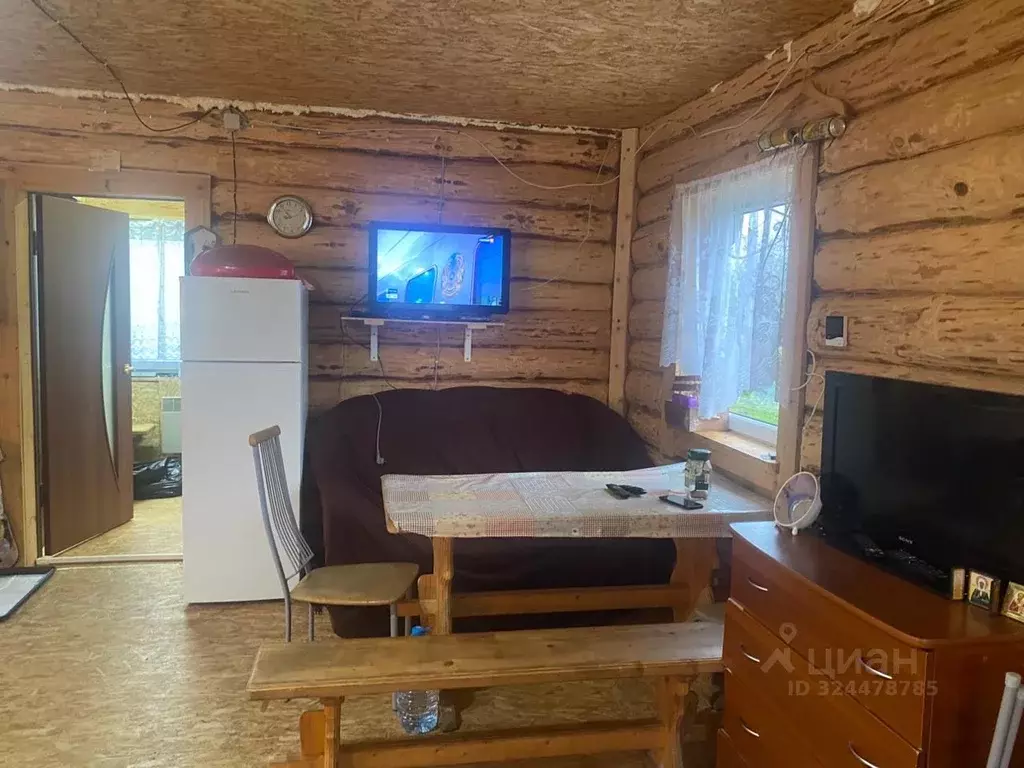 Дом в Псковская область, Гдов городское поселение, д. Захаровщина  (48 ... - Фото 1