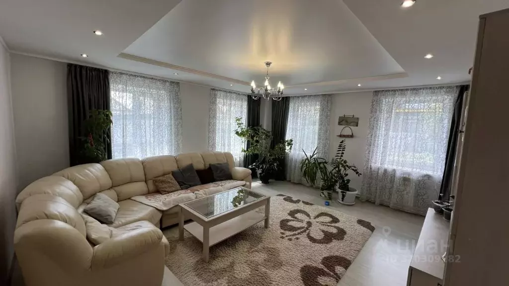 Дом в Алтайский край, Барнаул Локомотивный проезд, 47 (85 м) - Фото 1