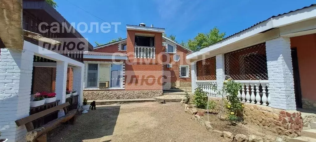 Дом в Севастополь ул. Чехова (252 м) - Фото 0