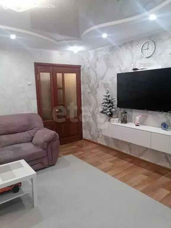 3-комнатная квартира: Златоуст, улица Степана Разина, 118 (65.6 м) - Фото 2