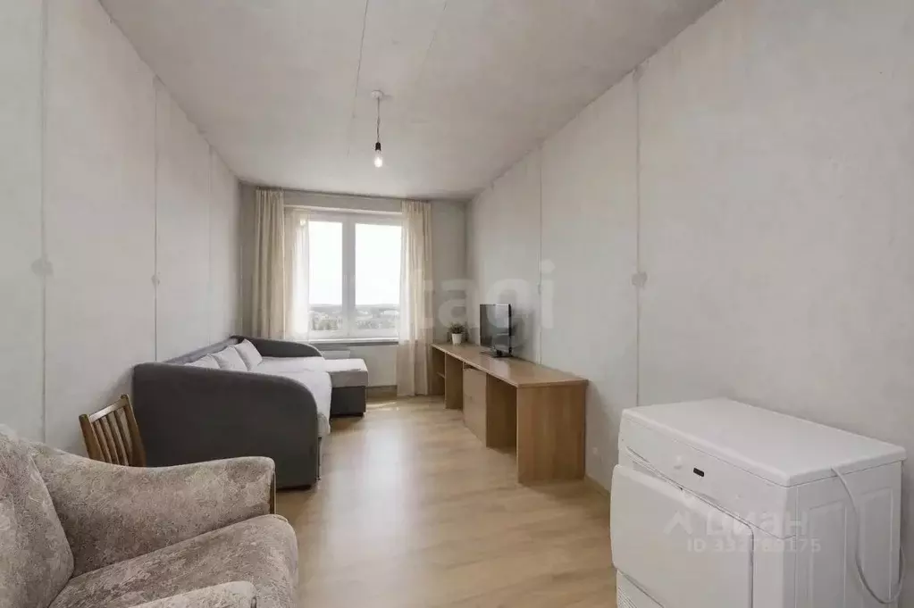 3-к кв. Санкт-Петербург ул. Ворошилова, 27к1 (89.8 м) - Фото 1
