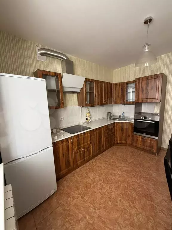 2-к. квартира, 60 м, 13/16 эт. - Фото 1