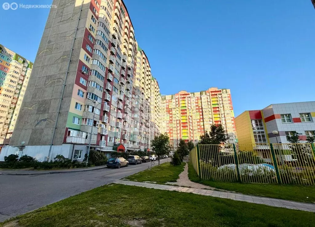 1-комнатная квартира: Лобня, улица Жирохова, 2 (42.6 м) - Фото 1
