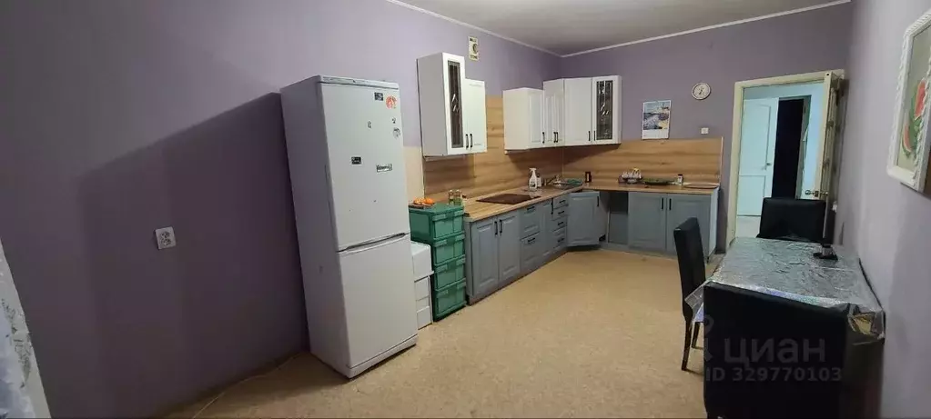 3-к кв. Ямало-Ненецкий АО, Салехард ул. Республики, 76 (111.8 м) - Фото 1
