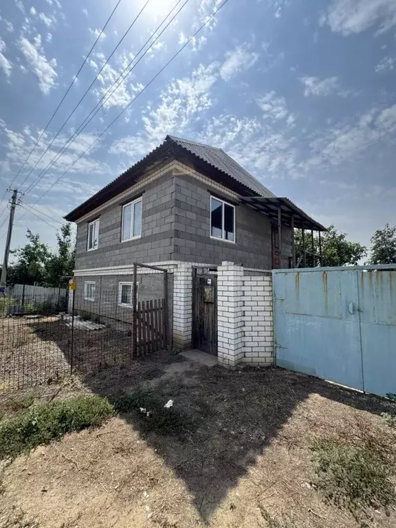 Дом в Волгоградская область, Среднеахтубинский район, Краснослободск ... - Фото 2