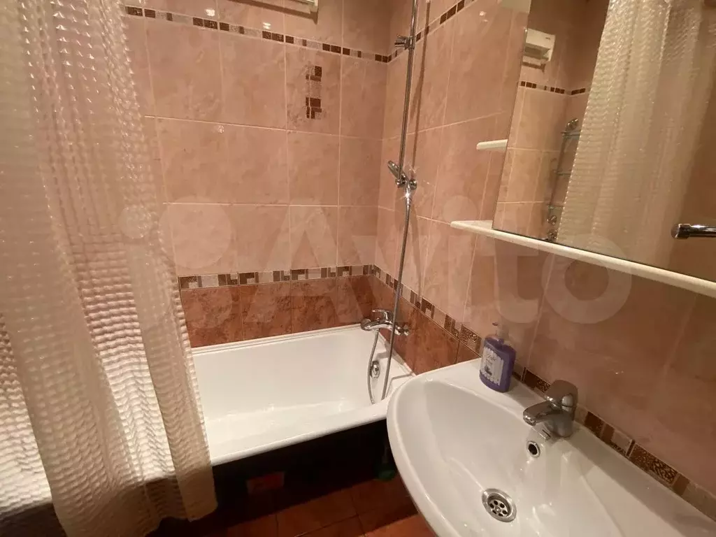 1-к. квартира, 40 м, 8/18 эт. - Фото 1