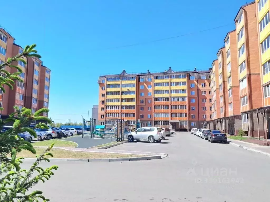 3-к кв. Хакасия, Абакан ул. Генерала Тихонова, 6 (78.9 м) - Фото 1