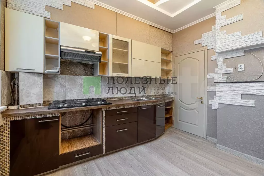 3-к. квартира, 71 м, 4/5 эт. - Фото 0