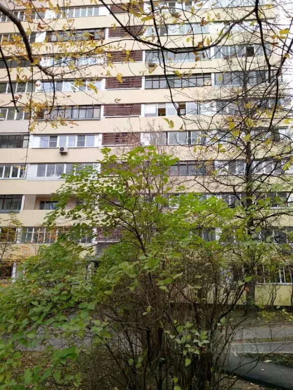 3-к кв. Москва ул. Коминтерна, 22К1 (64.7 м) - Фото 0