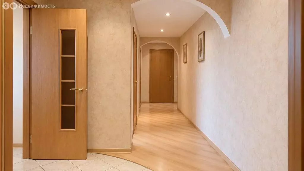 3-комнатная квартира: Иркутск, Байкальская улица, 230 (68.9 м) - Фото 2