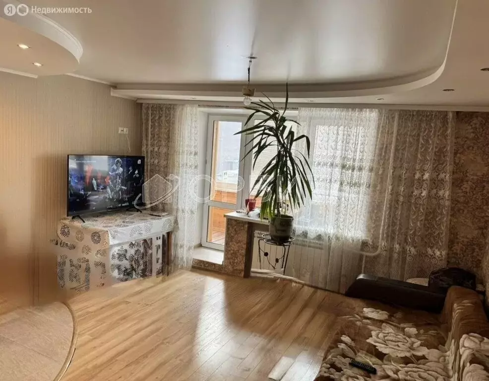 2-комнатная квартира: Тюмень, Холодильная улица, 15 (64.5 м) - Фото 1