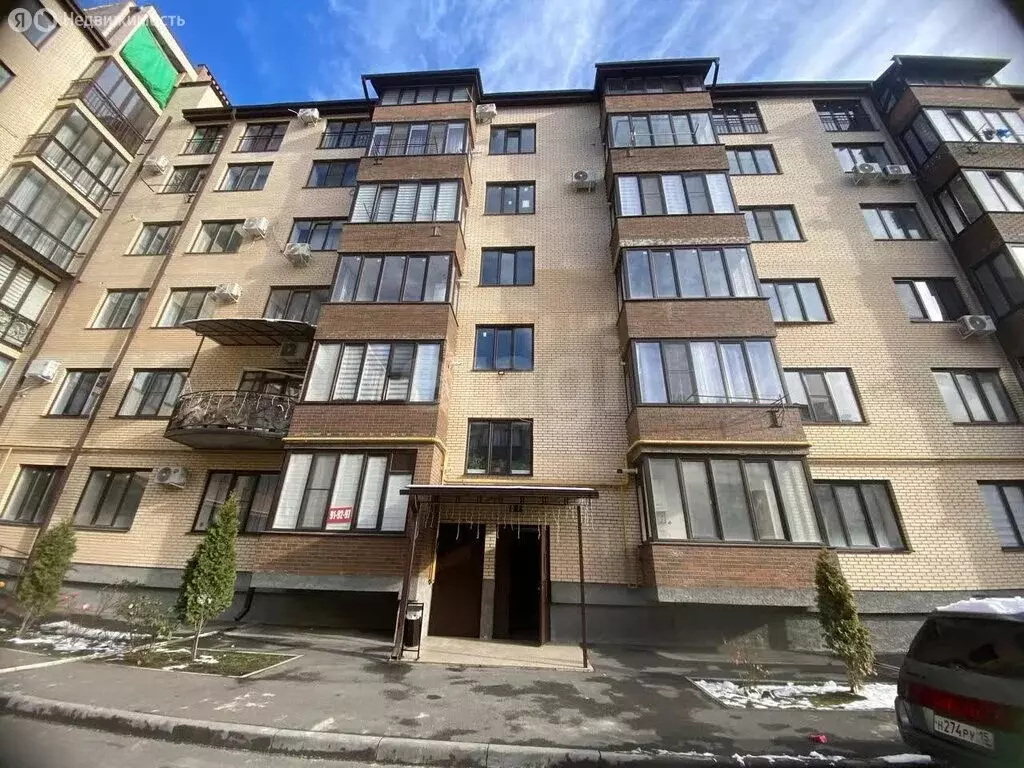 3-комнатная квартира: Владикавказ, проспект Героев Отечества, 6 (190 ... - Фото 1