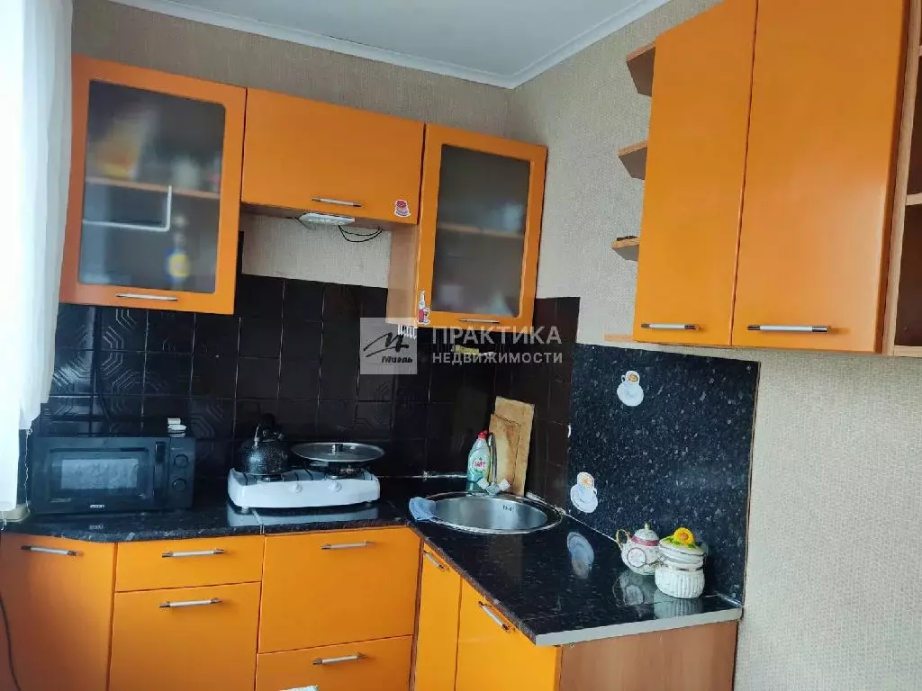 Продается 2-комнатная квартира - Фото 1