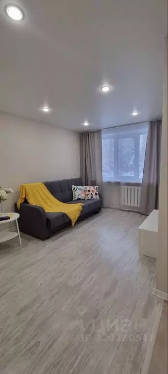 2-к кв. Кировская область, Киров ул. Владимирская, 165 (42.8 м) - Фото 2