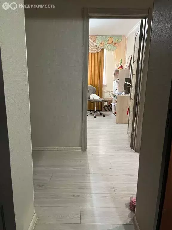 3-комнатная квартира: Энгельс, улица Колотилова, 6Б (77 м) - Фото 1