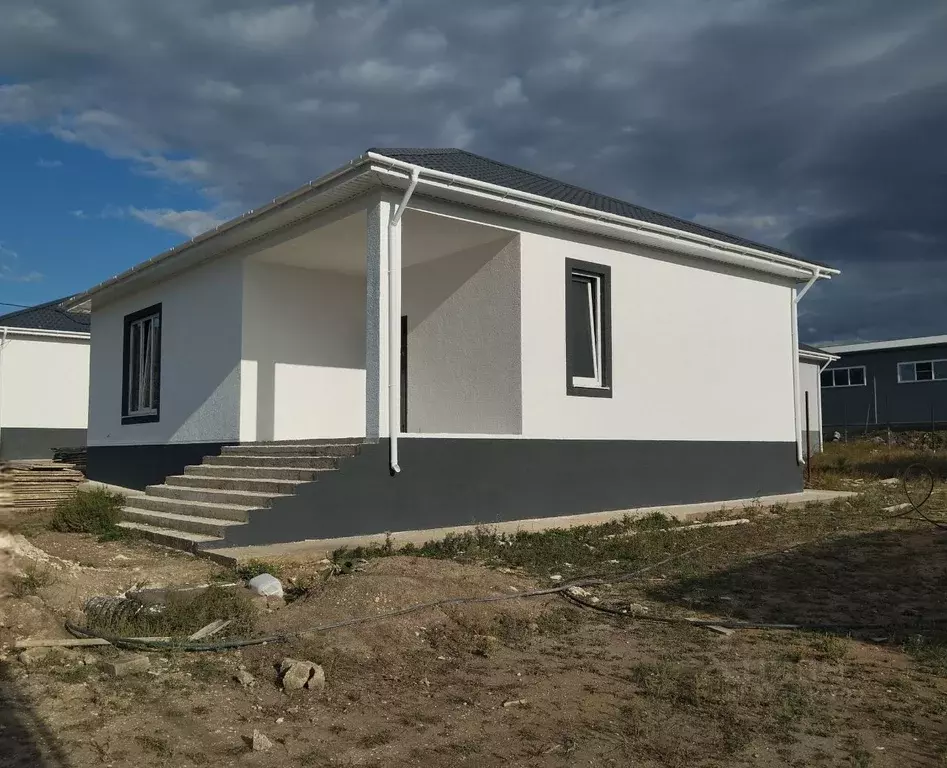 Дом в Краснодарский край, Новороссийск городской округ, Семигорский ... - Фото 0