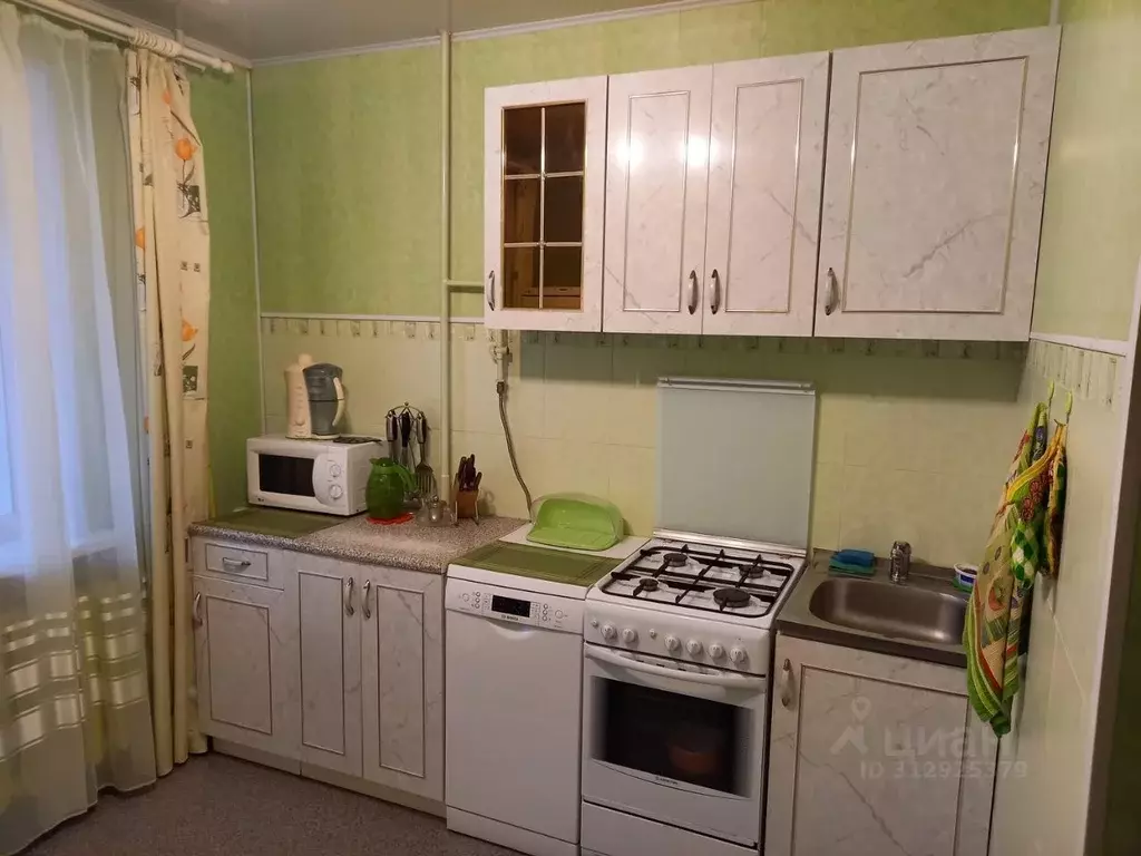 2-к кв. Владимирская область, Владимир Юбилейная ул., 34 (53.0 м) - Фото 0