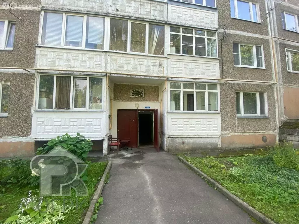 3-комнатная квартира: микрорайон Белые Столбы, улица Геологов, 12 ... - Фото 1