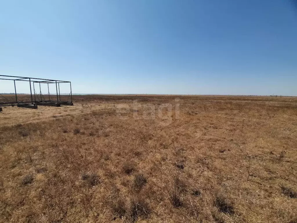 Участок в Крым, Сакский район, с. Штормовое  (6.04 сот.) - Фото 0