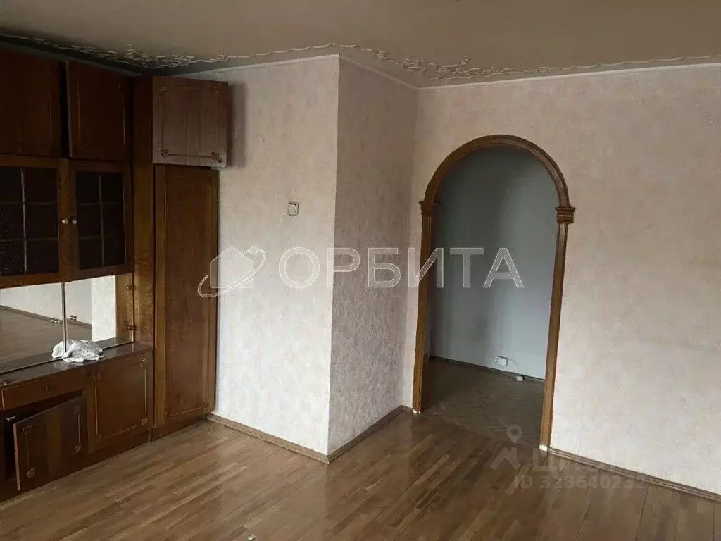 3-к кв. Тюменская область, Тюмень ул. Салтыкова-Щедрина, 59 (79.6 м) - Фото 1