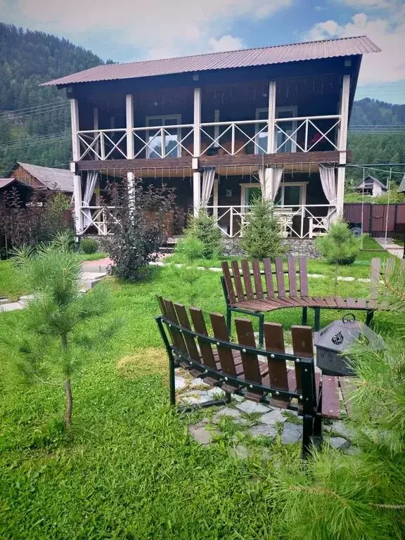 Дом в Алтай, Майминский район, с. Усть-Муны ул. Кошурникова, 4 (110 м) - Фото 1