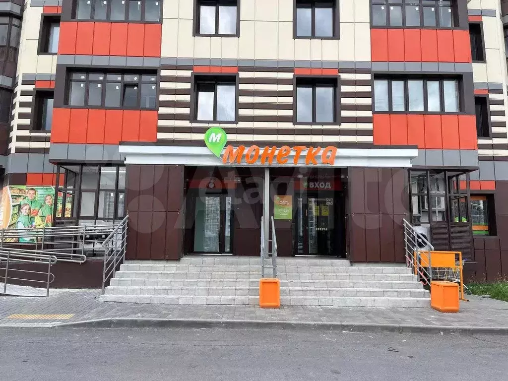 Продам торговое помещение, 227 м - Фото 0