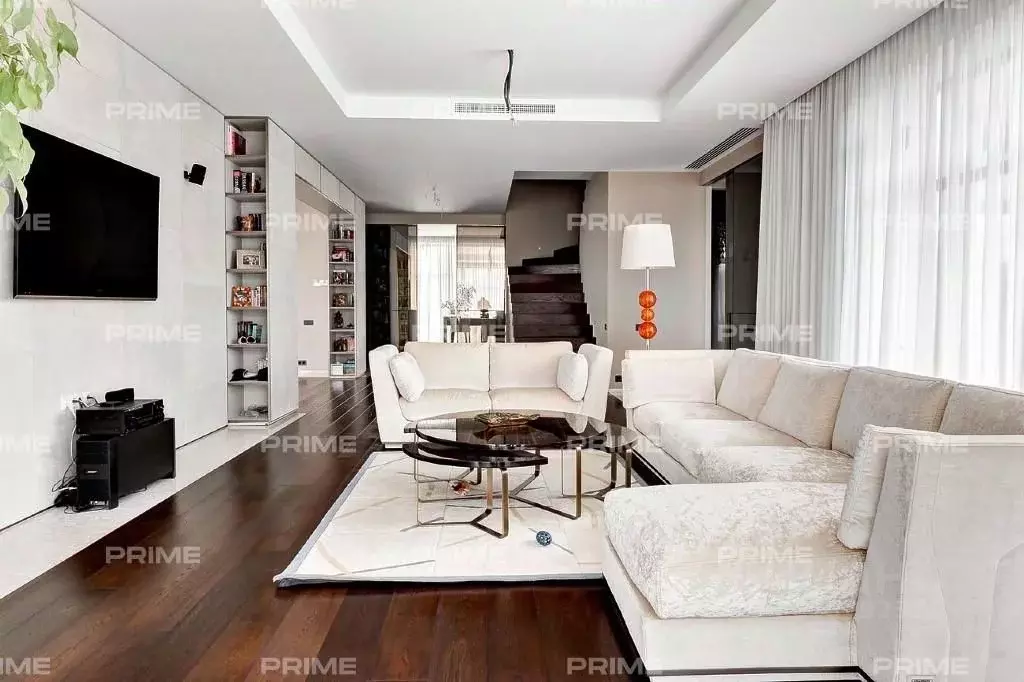 Коттедж в Московская область, Красногорск городской округ, д. ... - Фото 1