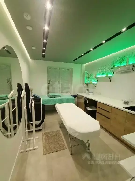Помещение свободного назначения в Красноярский край, Красноярск ул. ... - Фото 1